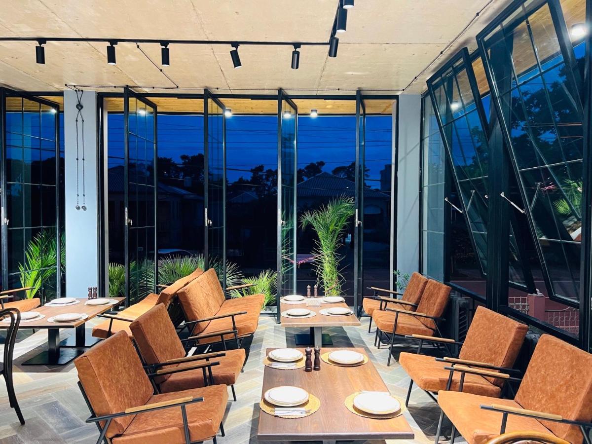 Level Up Hotel & Restaurant Kobuleti Dış mekan fotoğraf
